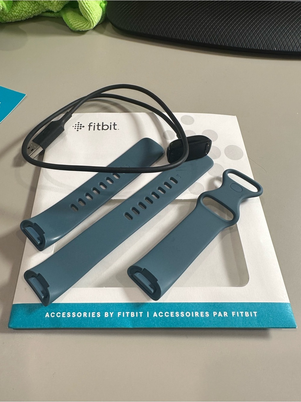Fitbit Charge Accessories: Teal Replacement Silicone Band and USB Charger Cables